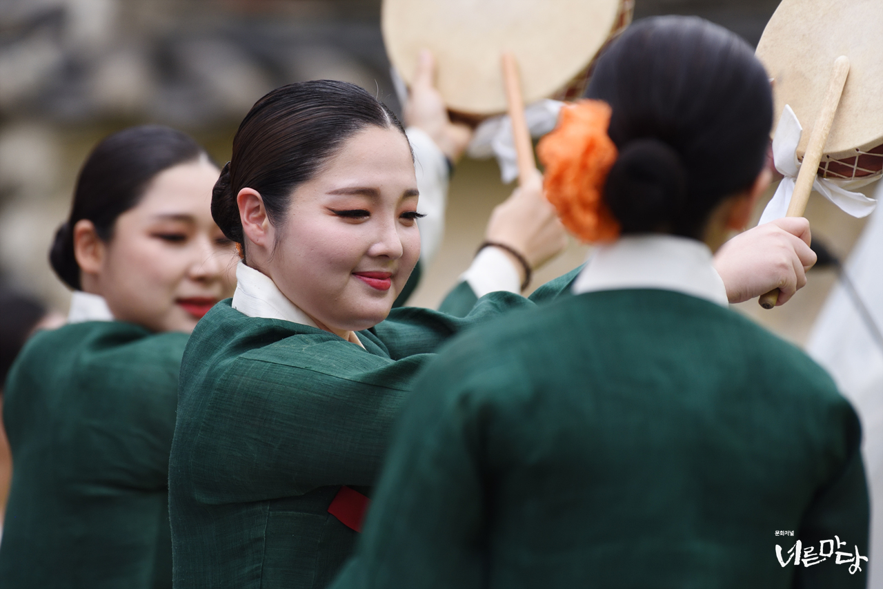 ‘제11회 향교음악회 마중 – 만화방창’